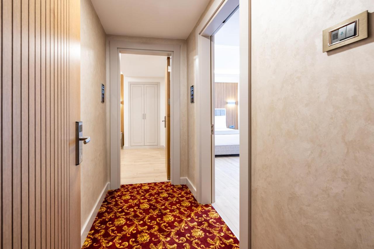 Carina Gold Hotel And Restaurant イスタンブール エクステリア 写真